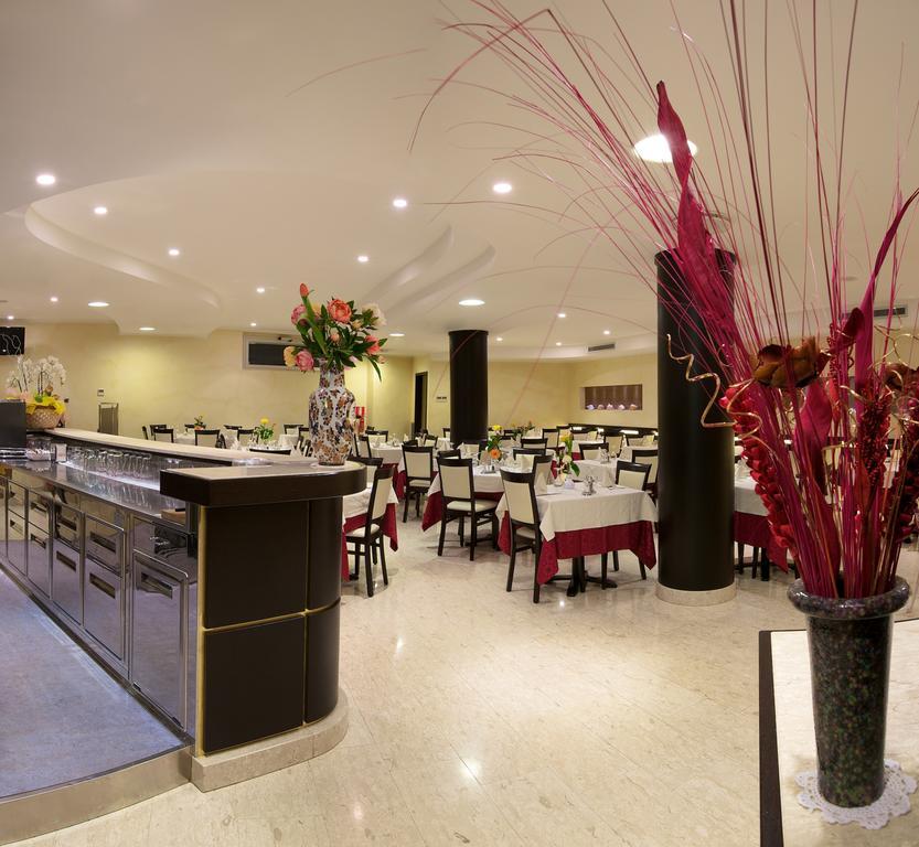 Hotel 5 Vie Almenno San Salvatore エクステリア 写真